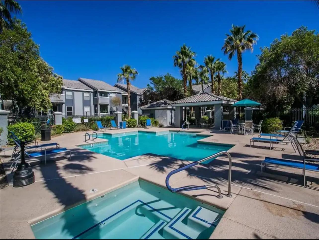 Las Vegas Apartment Near The Strip Exterior photo