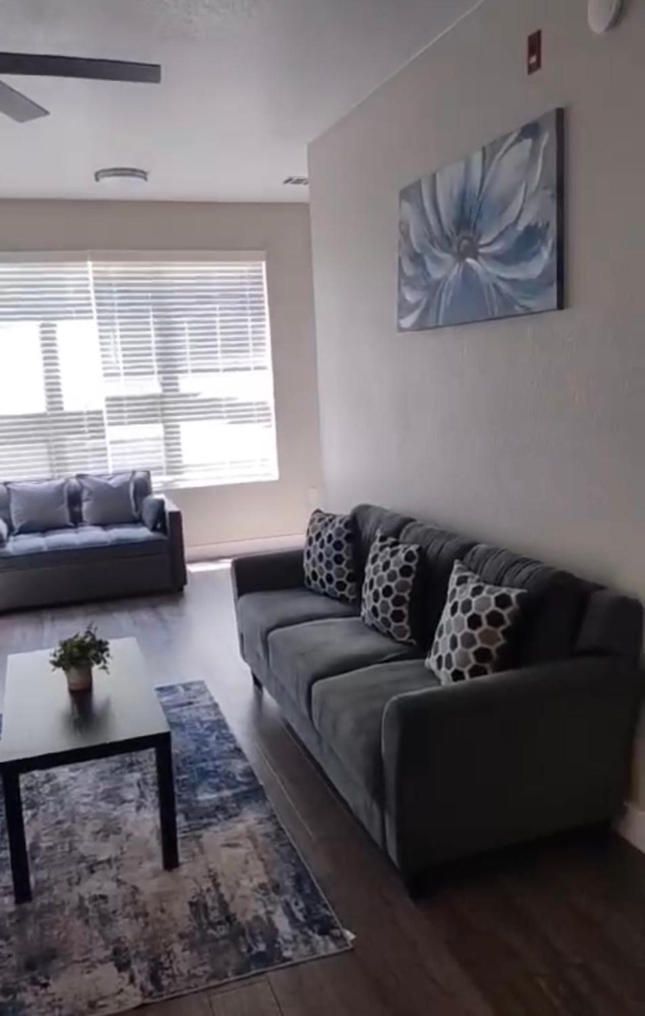 Las Vegas Apartment Near The Strip Exterior photo